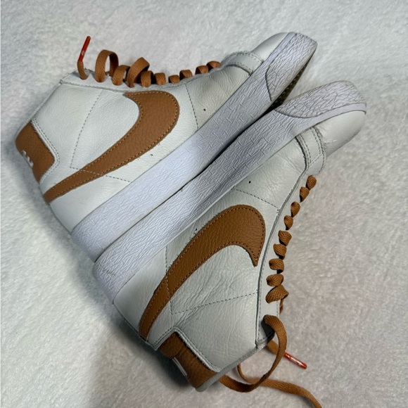 Nike White and Tan High-Top Sneakers with Unique Lacing - Picture 4 of 10